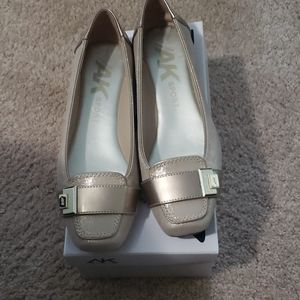 Never worn Anne Klein Sport flats